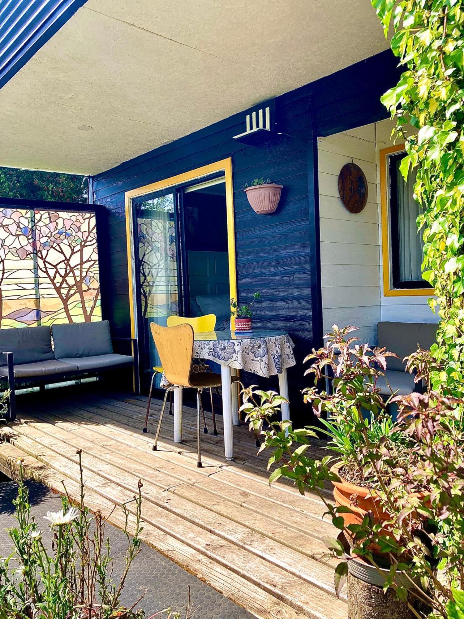 Cabanas Chiloeislife Countryside Castro Exterior photo